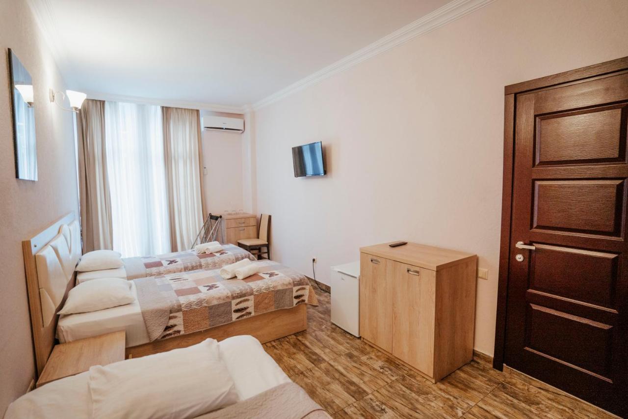 Hotel General Batumi Eksteriør bilde