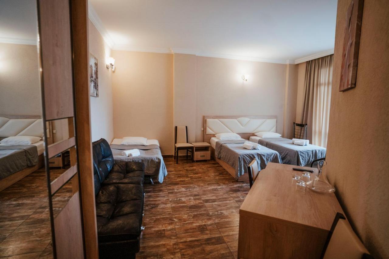 Hotel General Batumi Eksteriør bilde