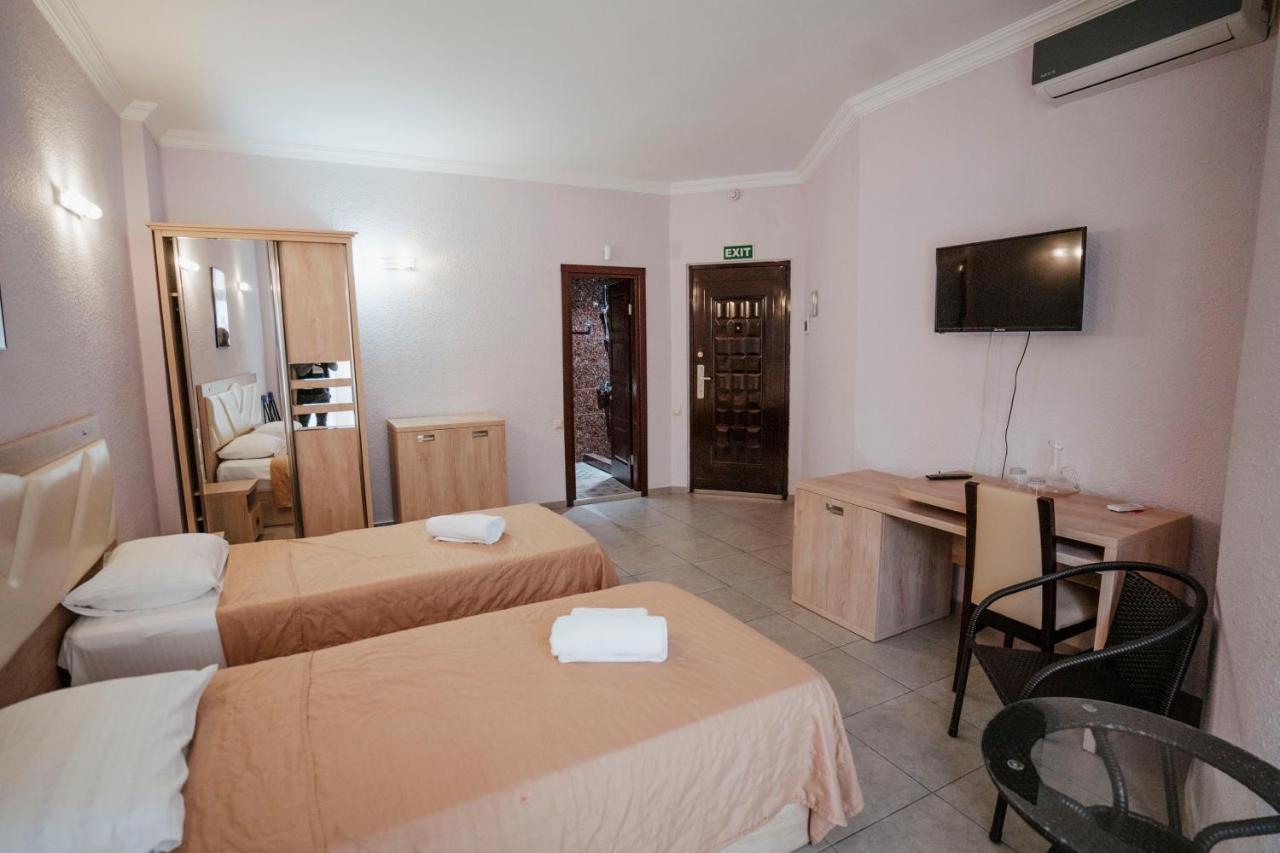 Hotel General Batumi Eksteriør bilde
