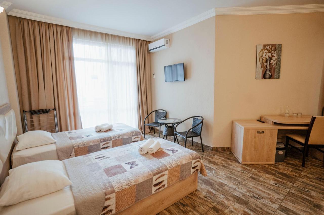 Hotel General Batumi Eksteriør bilde