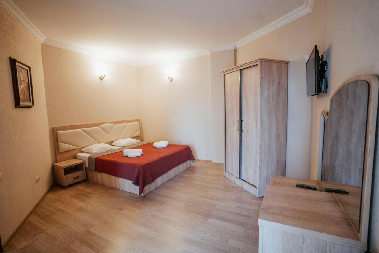 Hotel General Batumi Eksteriør bilde