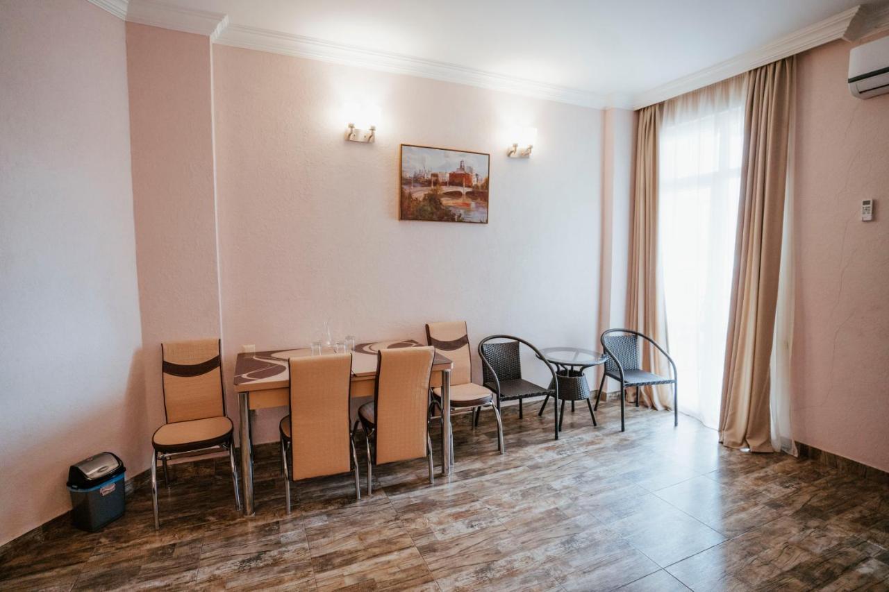 Hotel General Batumi Eksteriør bilde