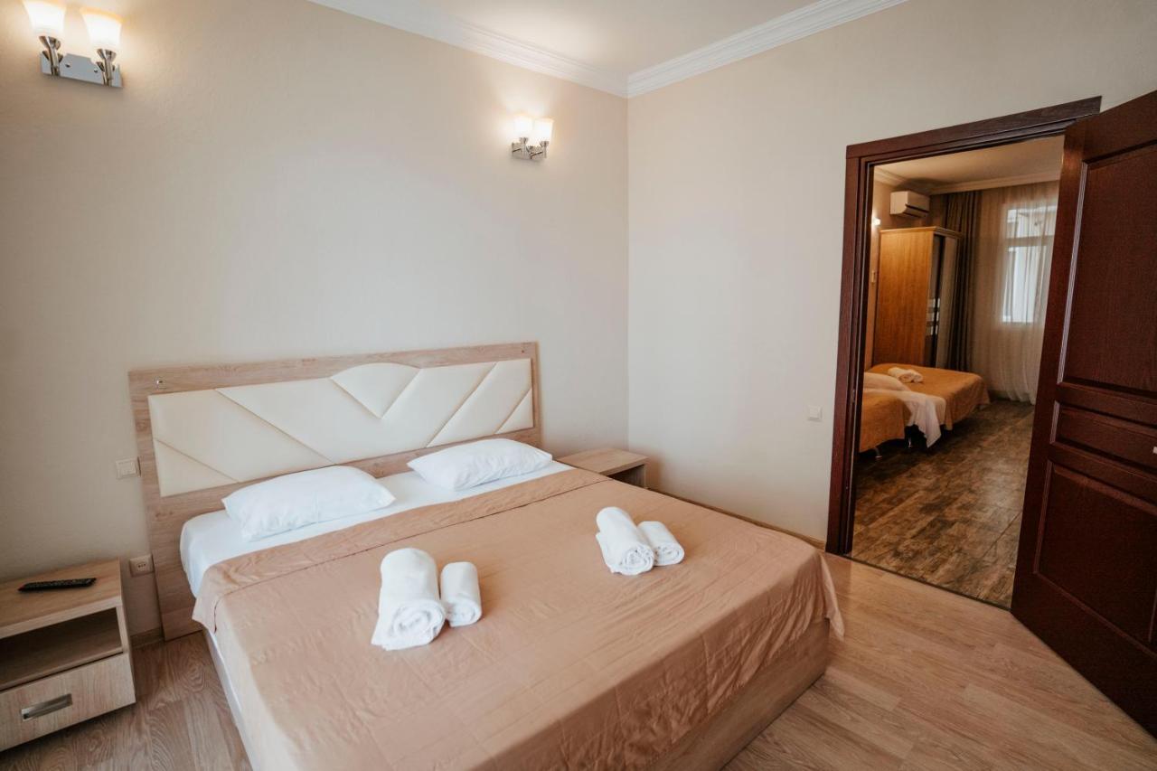 Hotel General Batumi Eksteriør bilde