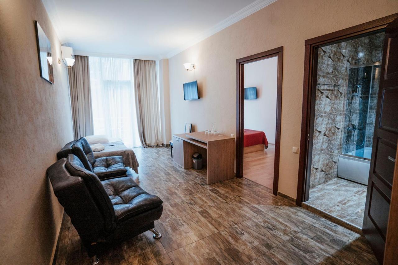 Hotel General Batumi Eksteriør bilde